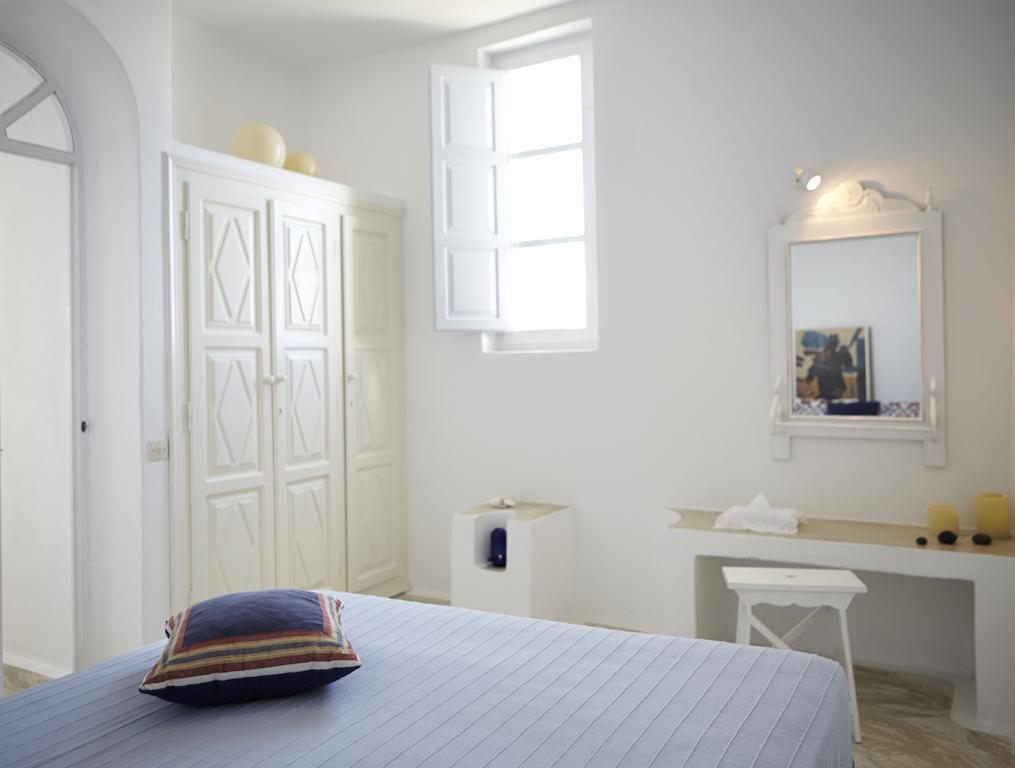 Altana Heritage Suites Imerovigli  Bilik gambar