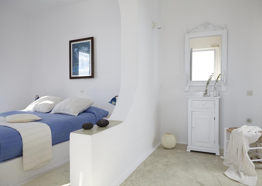Altana Heritage Suites Imerovigli  Bilik gambar